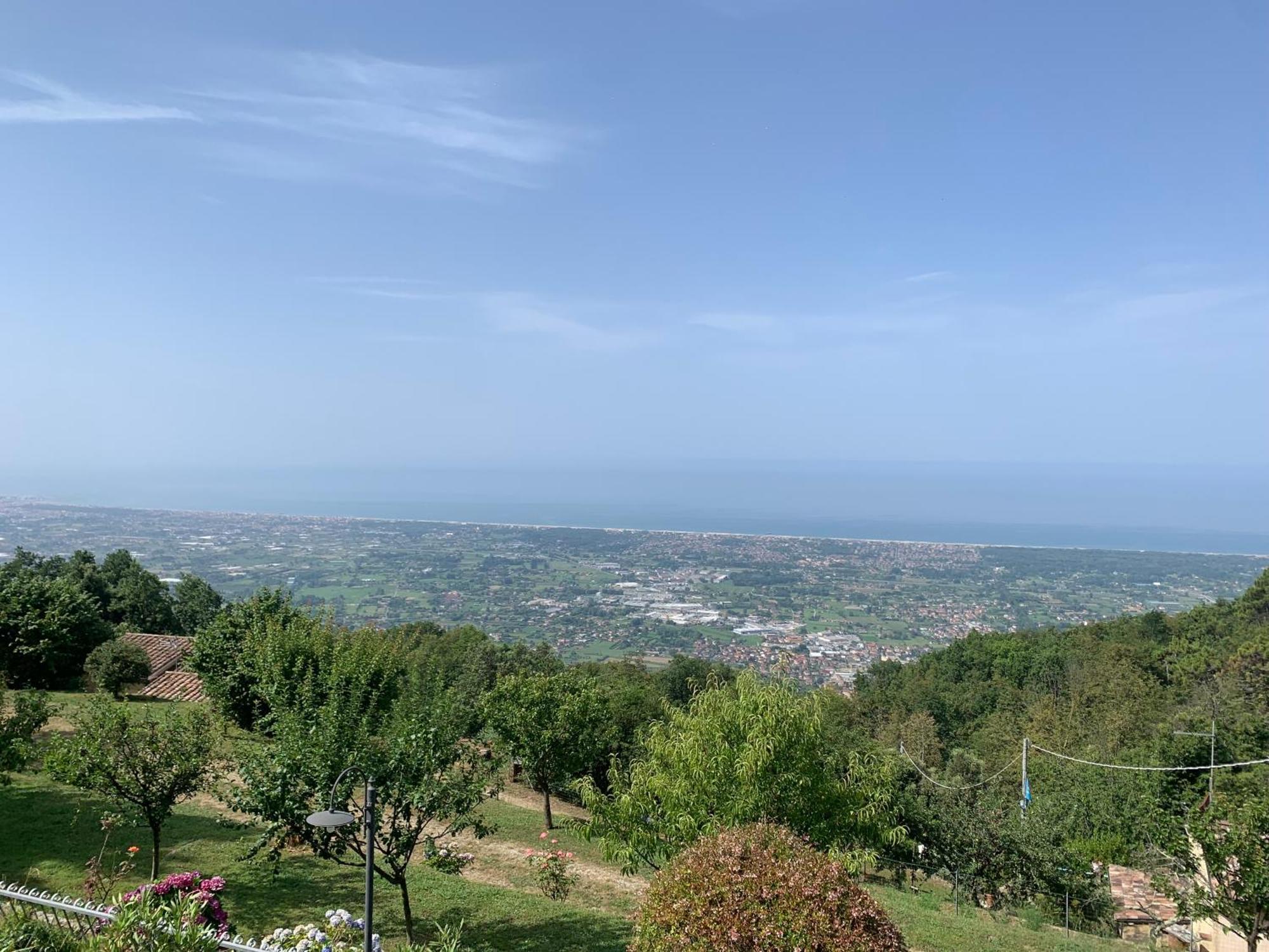 La Terrazza Sulla Versilia Pietrasanta Kültér fotó